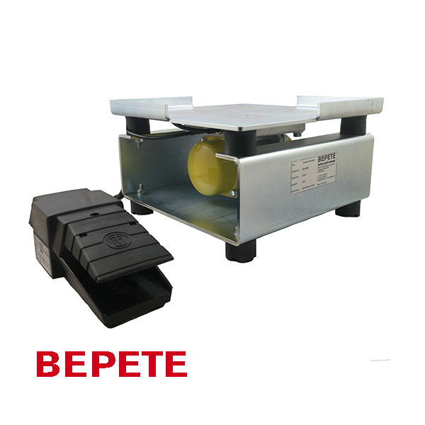 Mobile vibrating table 310 x 310 mm with pedal switch 3000 rpm